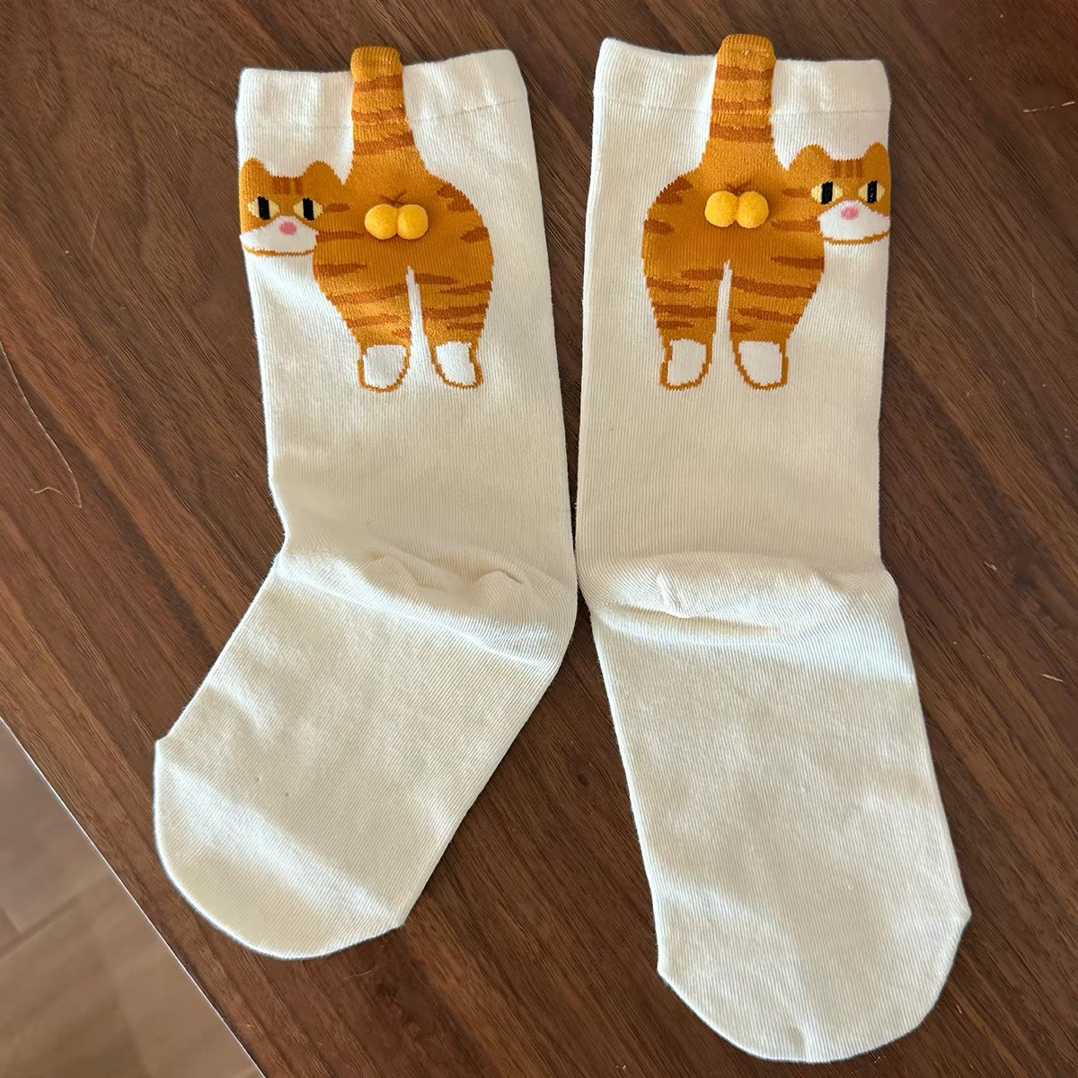 Playful 3D Cat-Appliqué Mid-Calf Socks